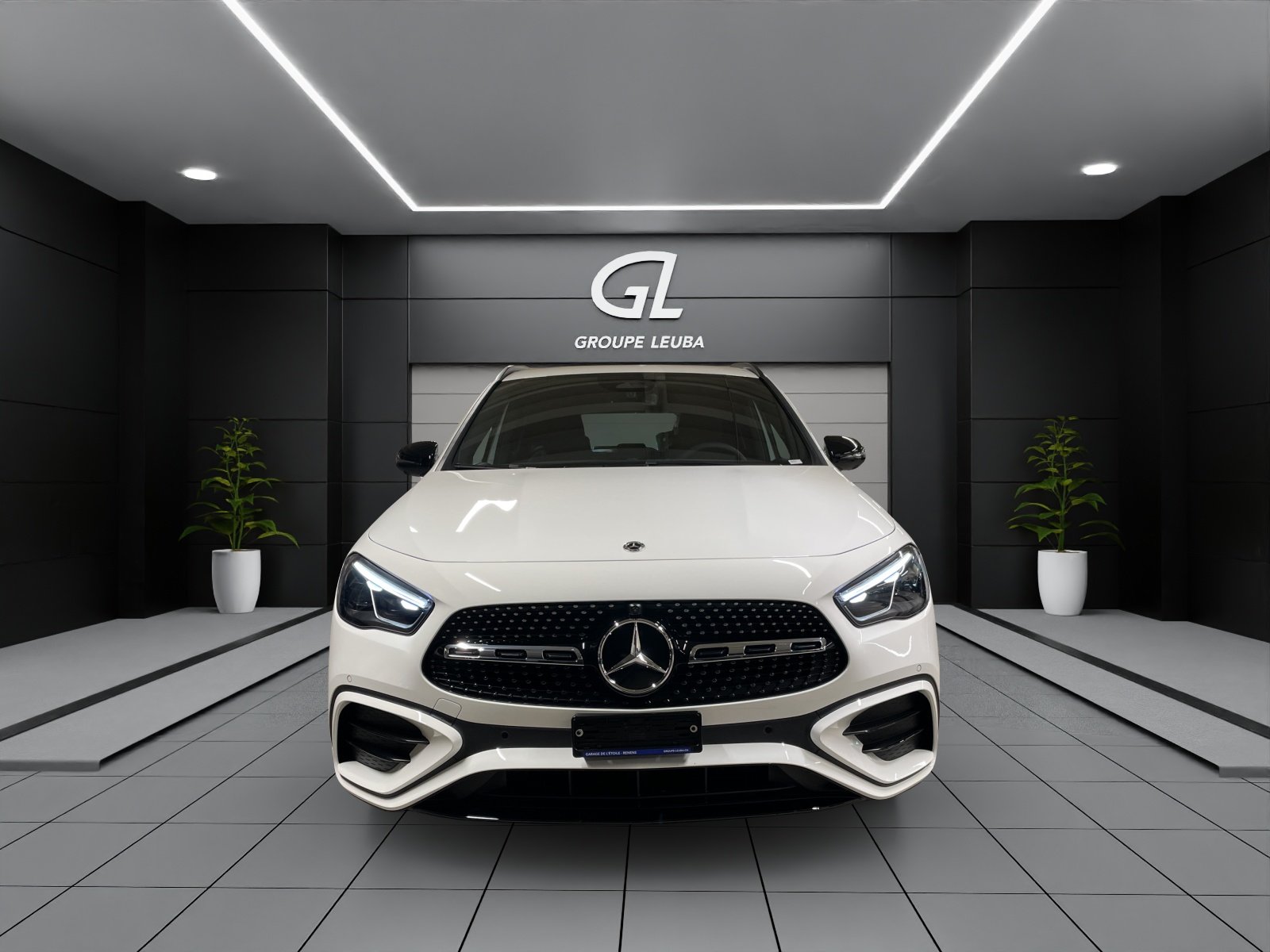 MERCEDES-BENZ GLA 200 Night Star 7G-DCT, Mild-Hybrid Petrol/Electric, New car, Automatic - 2