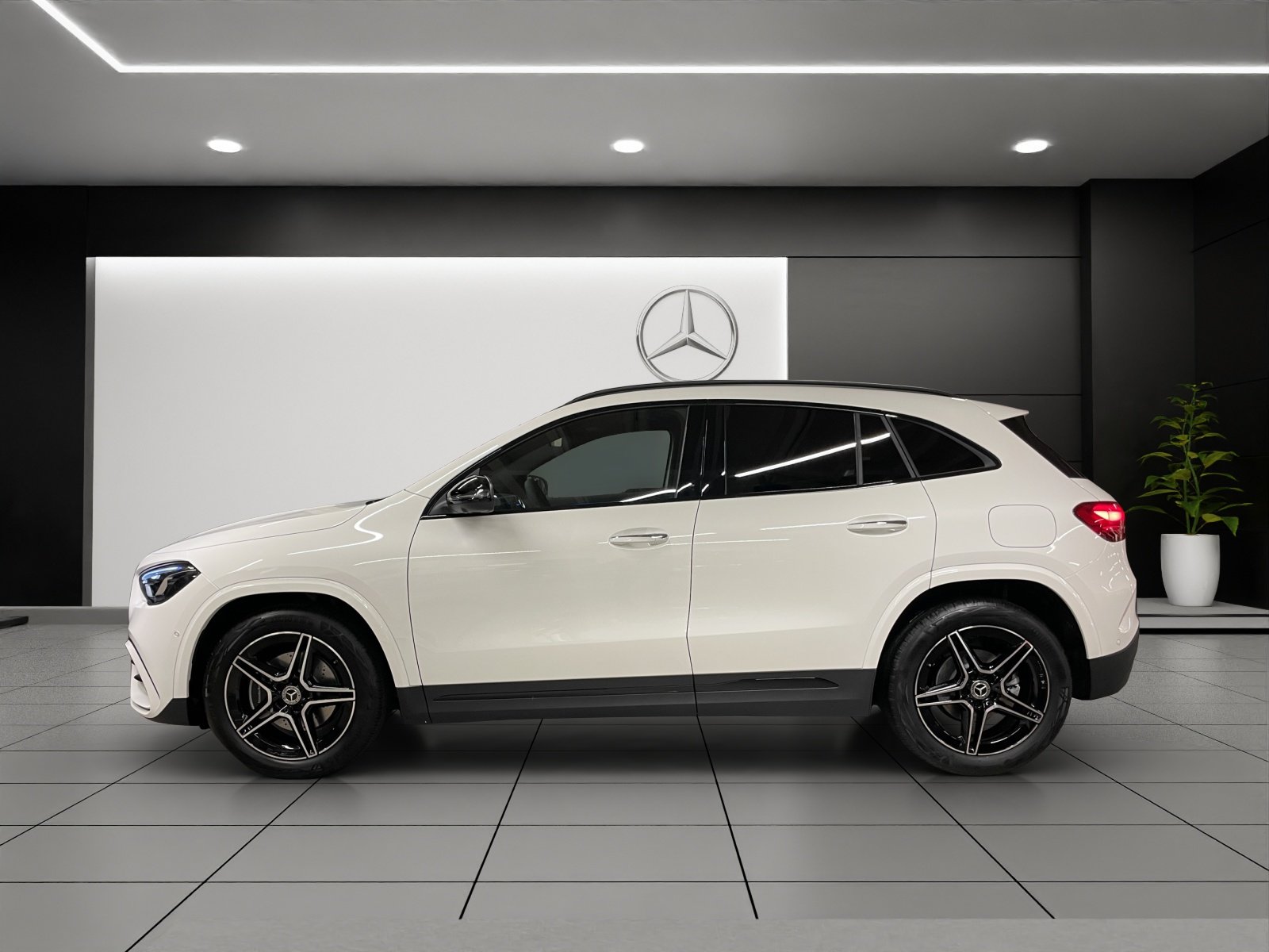 MERCEDES-BENZ GLA 200 Night Star 7G-DCT, Mild-Hybrid Benzin/Elektro, Neuwagen, Automatik - 3