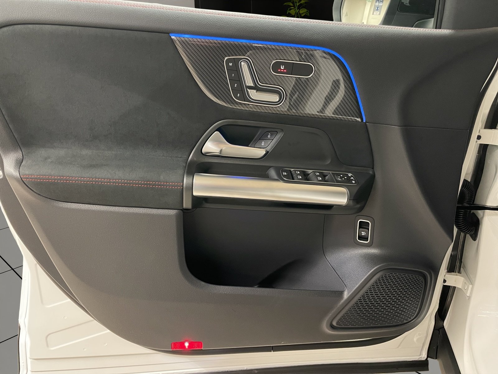 MERCEDES-BENZ GLA 200 Night Star 7G-DCT, Mild-Hybrid Benzin/Elektro, Neuwagen, Automatik - 6