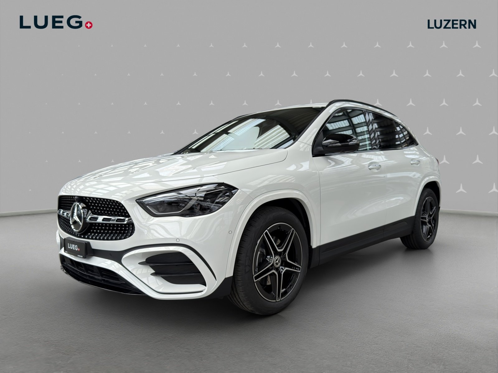 MERCEDES-BENZ GLA 200 Night Star 7G-DCT