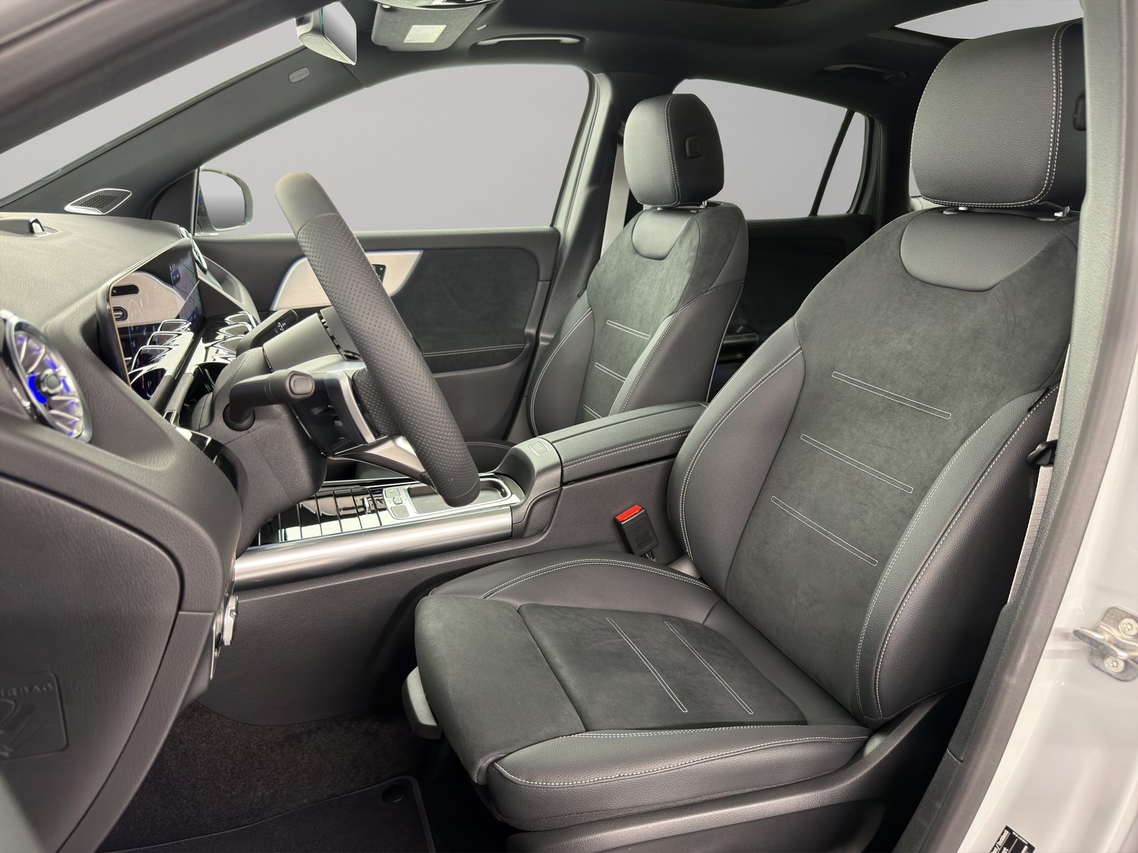 MERCEDES-BENZ GLA 200 Night Star AMG Line, Hybride Leggero Benzina/Elettrica, Auto nuove, Automatico - 6