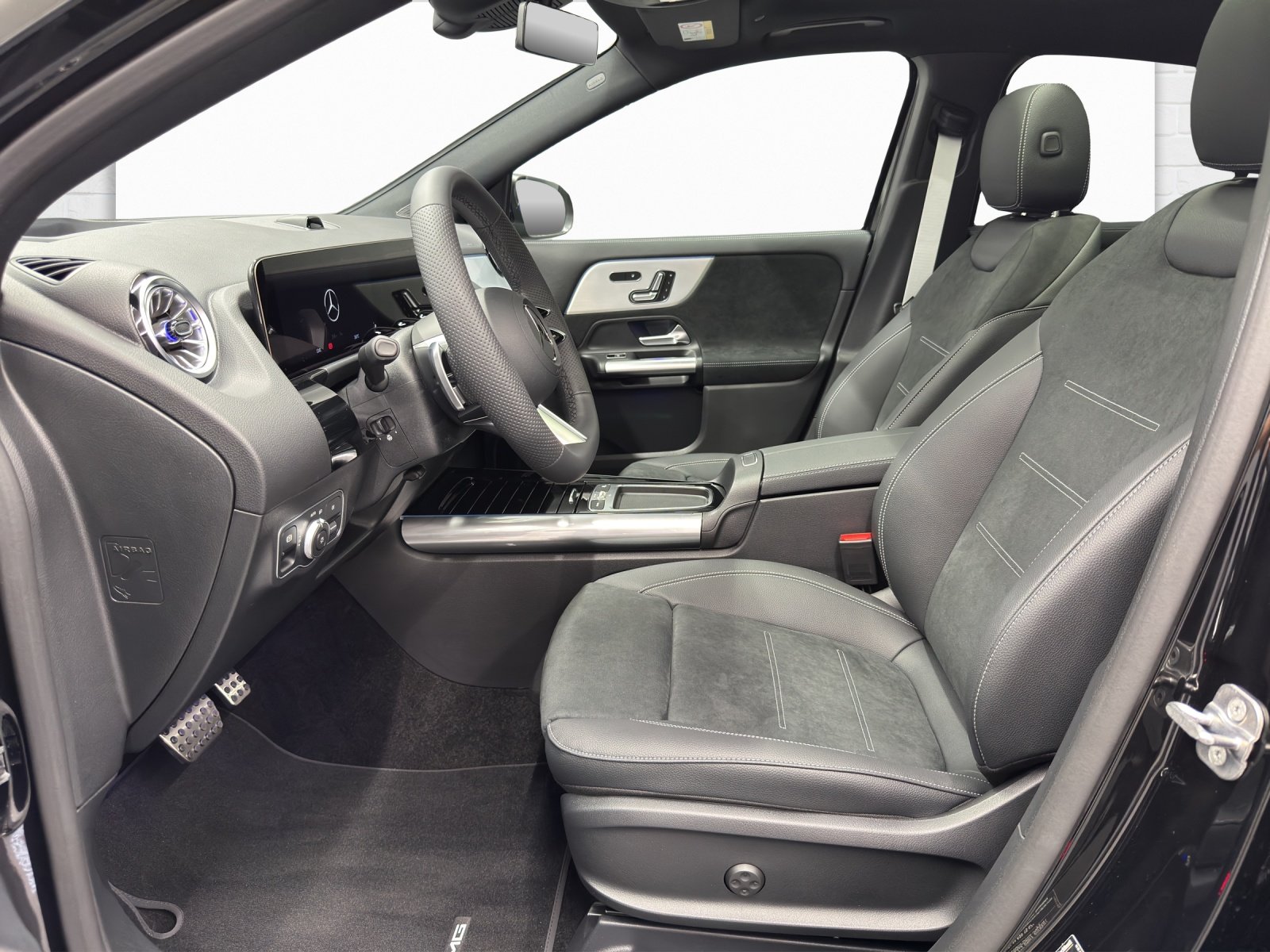 MERCEDES-BENZ GLA 200 AMG Line Night Star, Hybride Léger Essence/Électricité, Voiture nouvelle, Automatique - 7