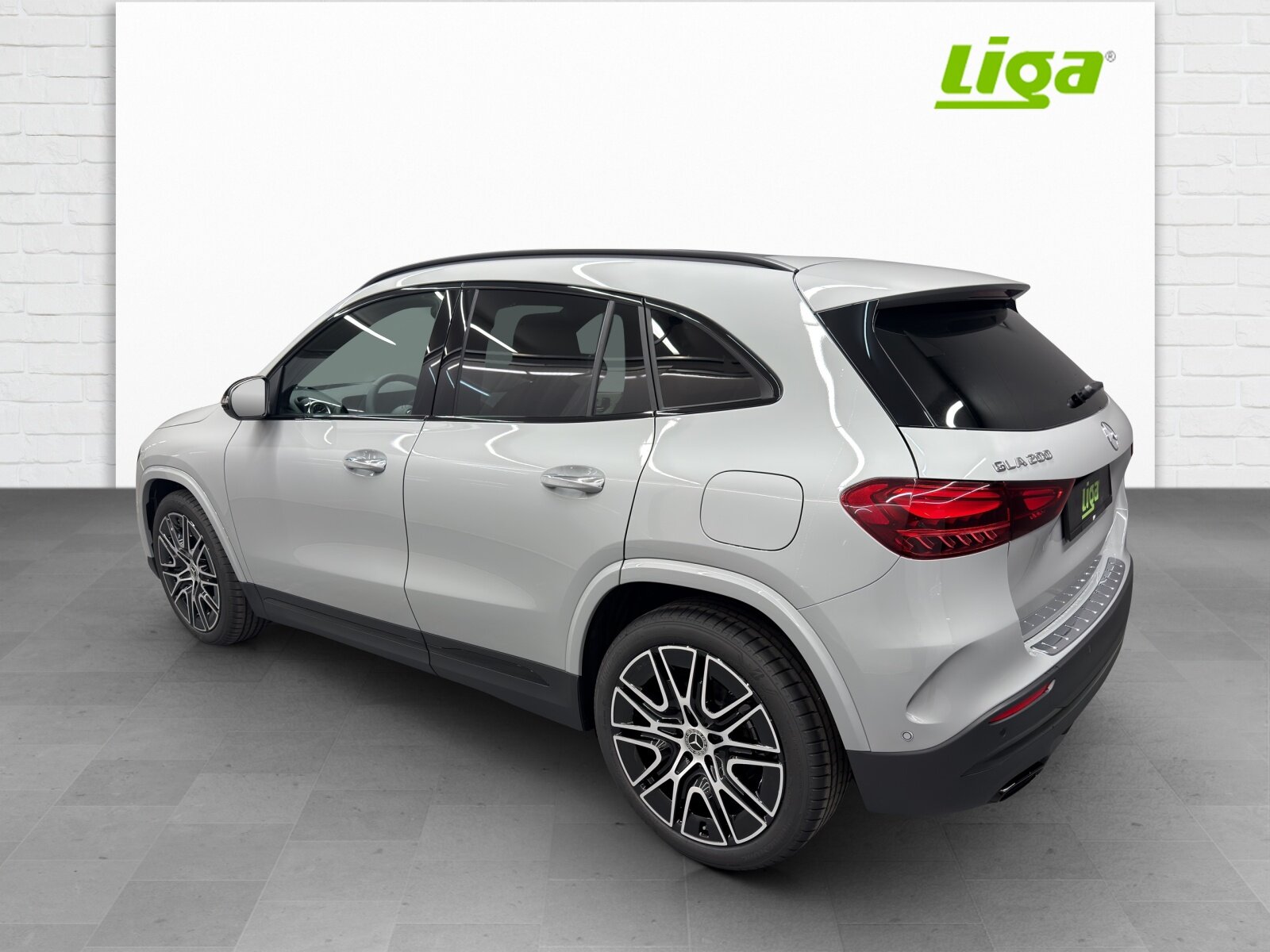 MERCEDES-BENZ GLA 200 AMG Line Night Star, Mild-Hybrid Petrol/Electric, New car, Automatic - 4