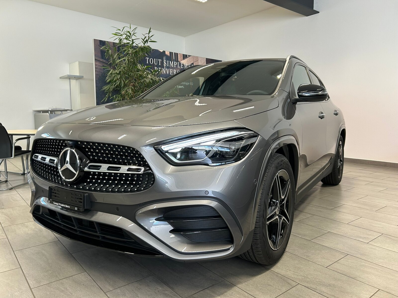 MERCEDES-BENZ GLA 200 Night Star AMG Line 7G-DCT