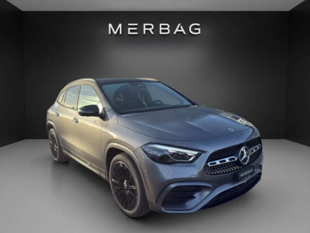 MERCEDES-BENZ GLA 200 Night Star 7G-D