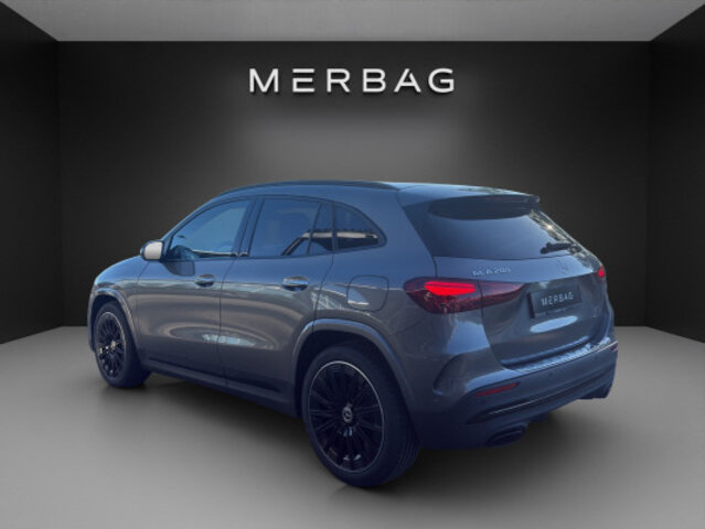MERCEDES-BENZ GLA 200 Night Star 7G-D, Hybride Leggero Benzina/Elettrica, Auto nuove, Automatico - 2