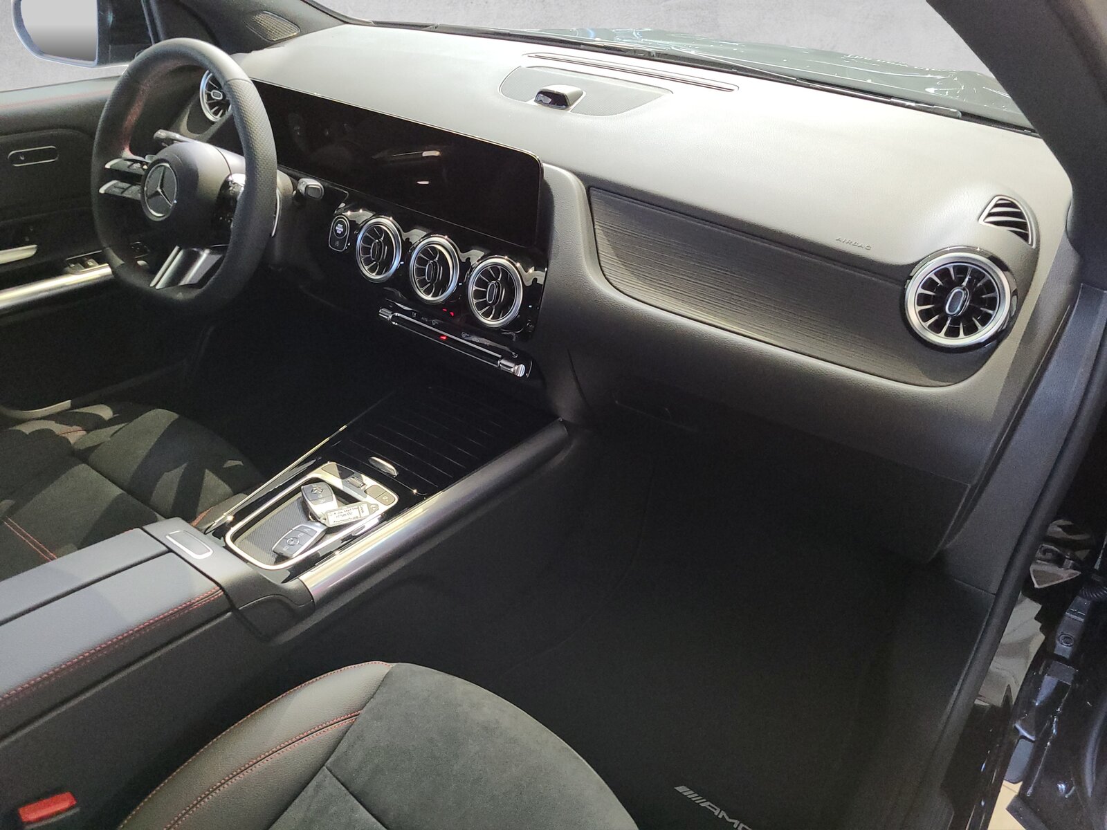 MERCEDES-BENZ GLA 200 Night Star AMG, Mild-Hybrid Petrol/Electric, New car, Automatic - 7