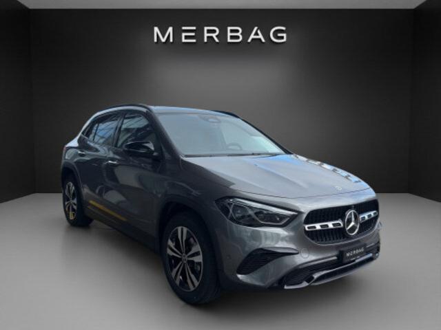 MERCEDES-BENZ GLA 200 Night Star 7G-D, Mild-Hybrid Petrol/Electric, New car, Automatic