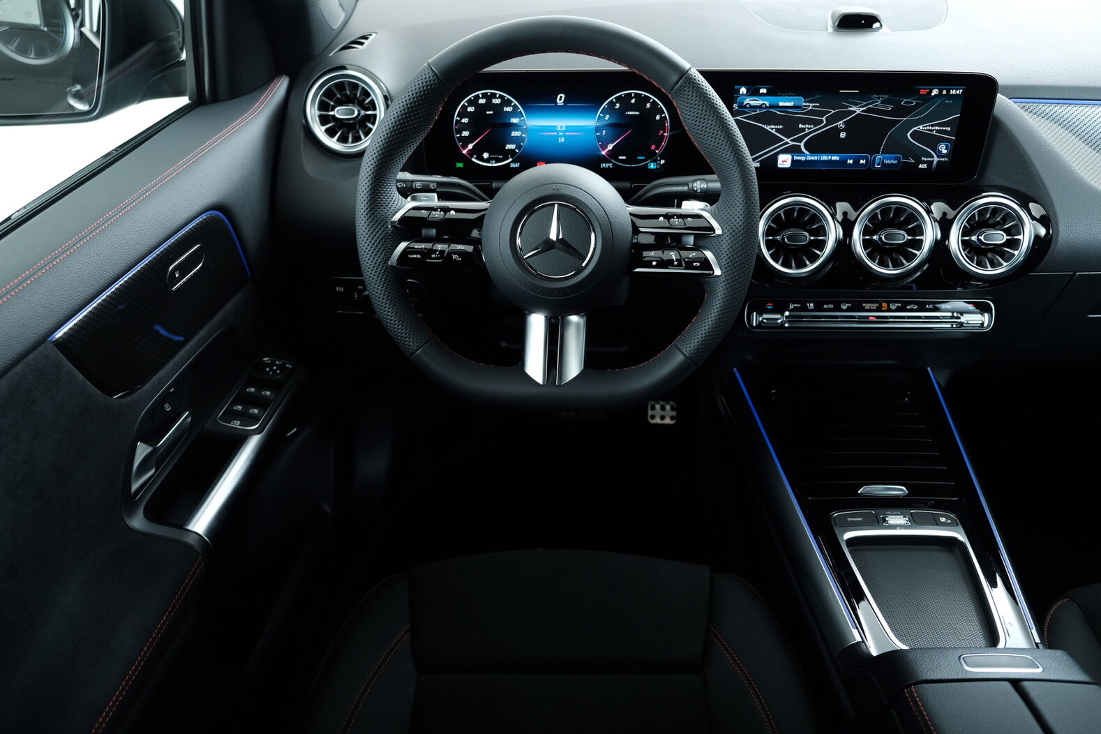 MERCEDES-BENZ GLA 200 AMG Line  Night Star H247, Hybride Léger Essence/Électricité, Voiture nouvelle, Automatique - 7