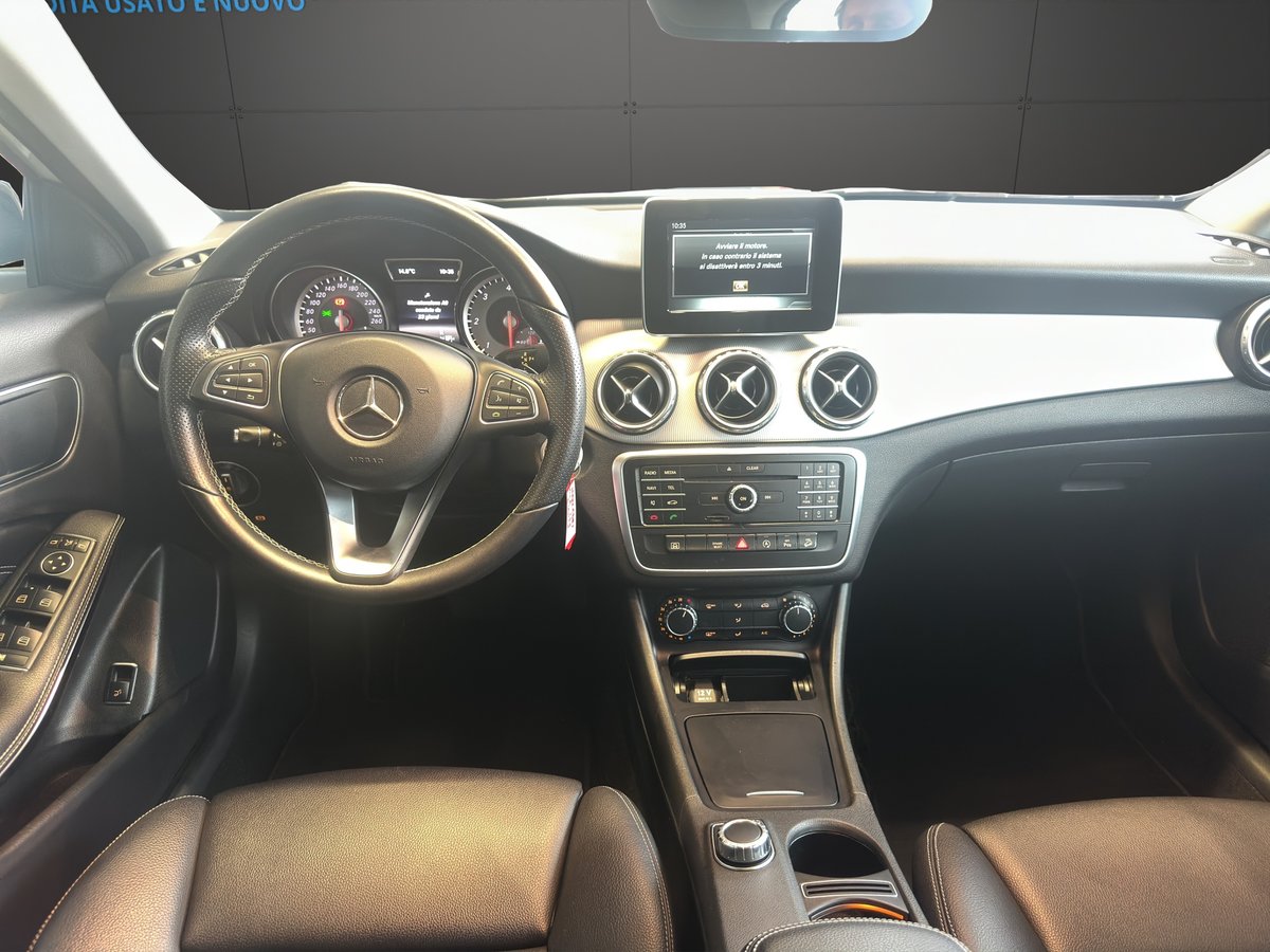 MERCEDES-BENZ GLA 200 CDI Urban 4Matic 7G-DCT, Diesel, Occasioni / Usate, Automatico - 7