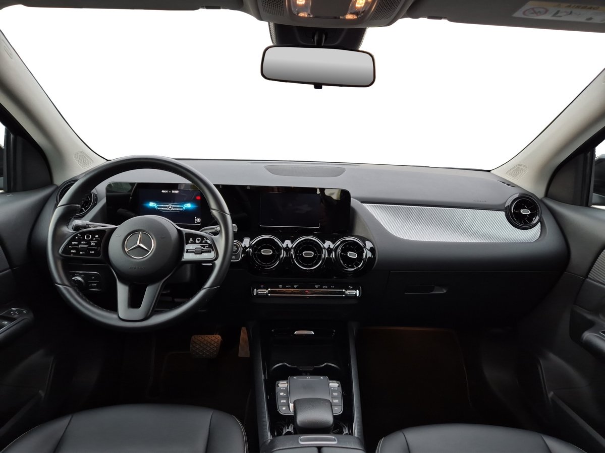 MERCEDES-BENZ GLA 200 7G-DCT, Benzin, Occasion / Gebraucht, Automatik - 6