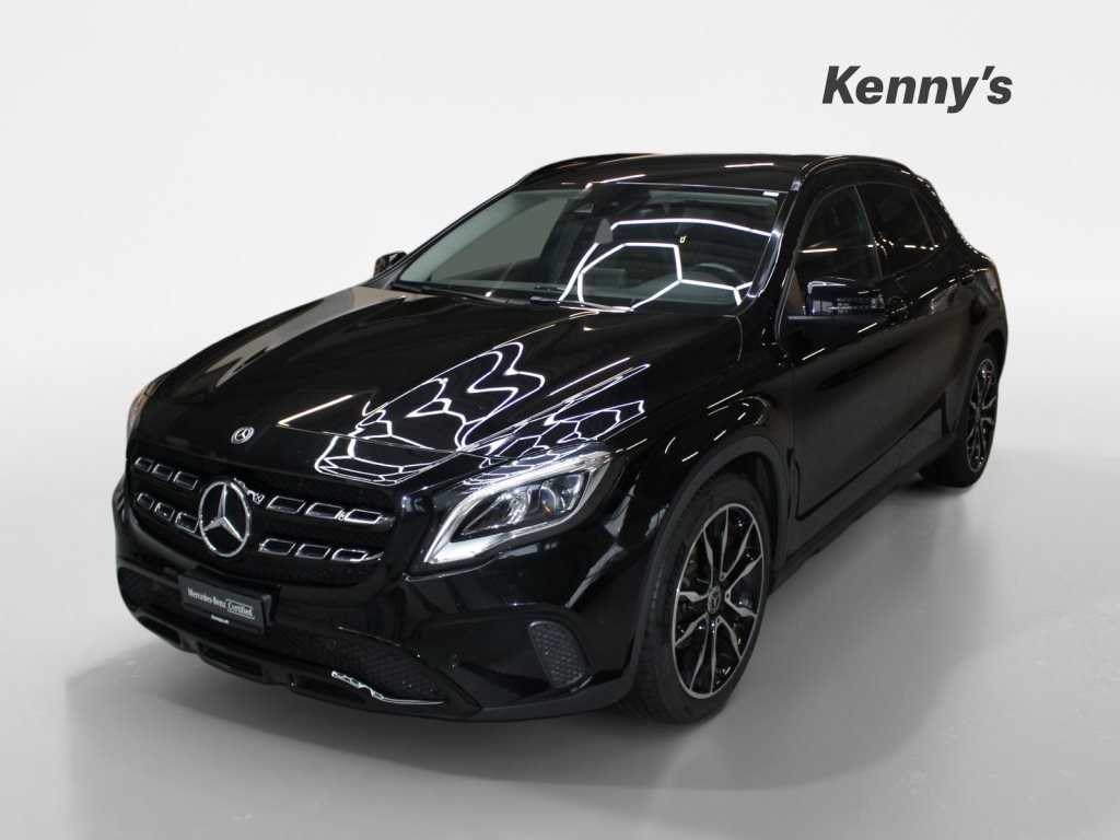 MERCEDES-BENZ GLA 200 Urban