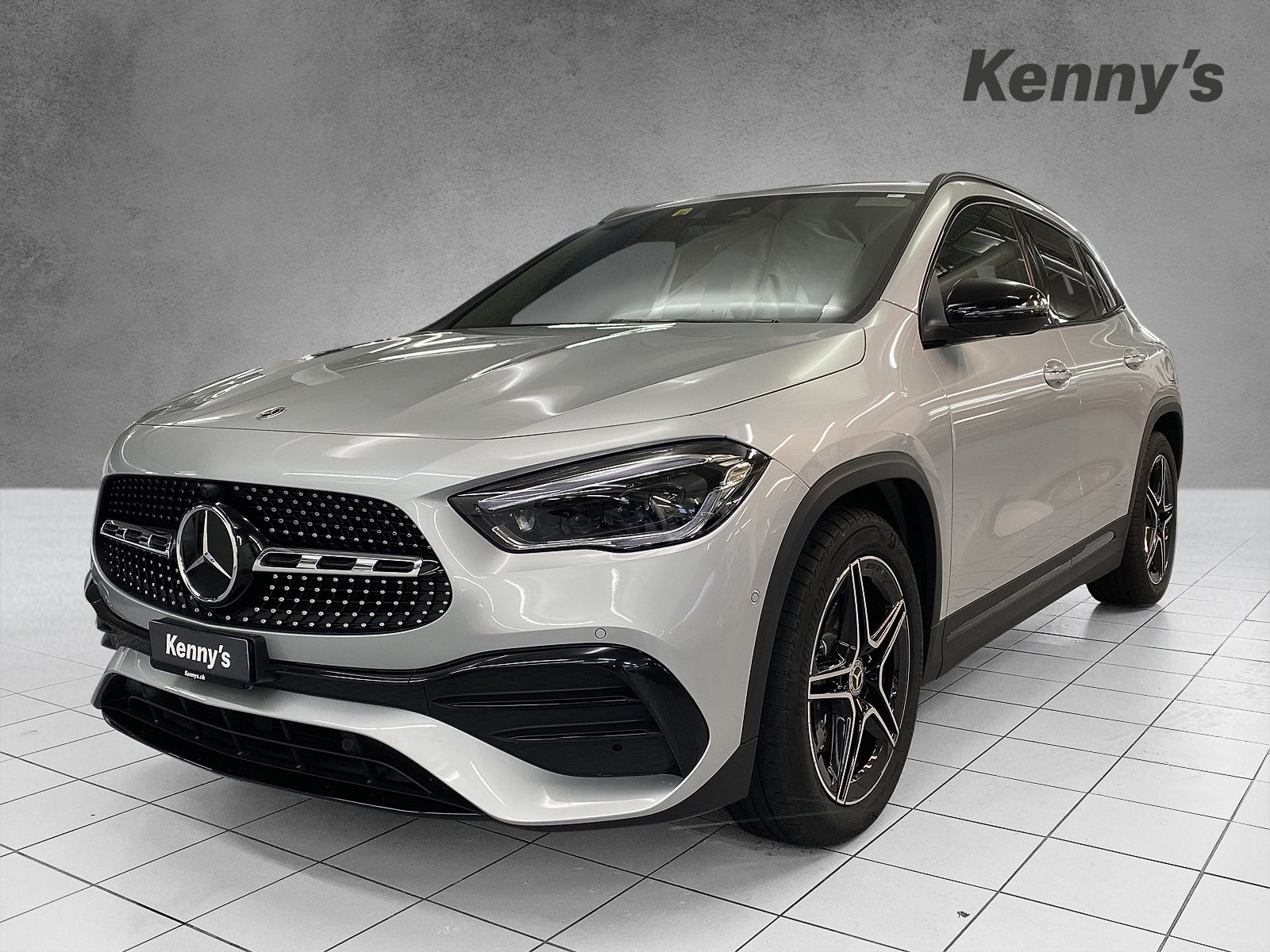 MERCEDES-BENZ GLA 200 AMG Line 4MATIC