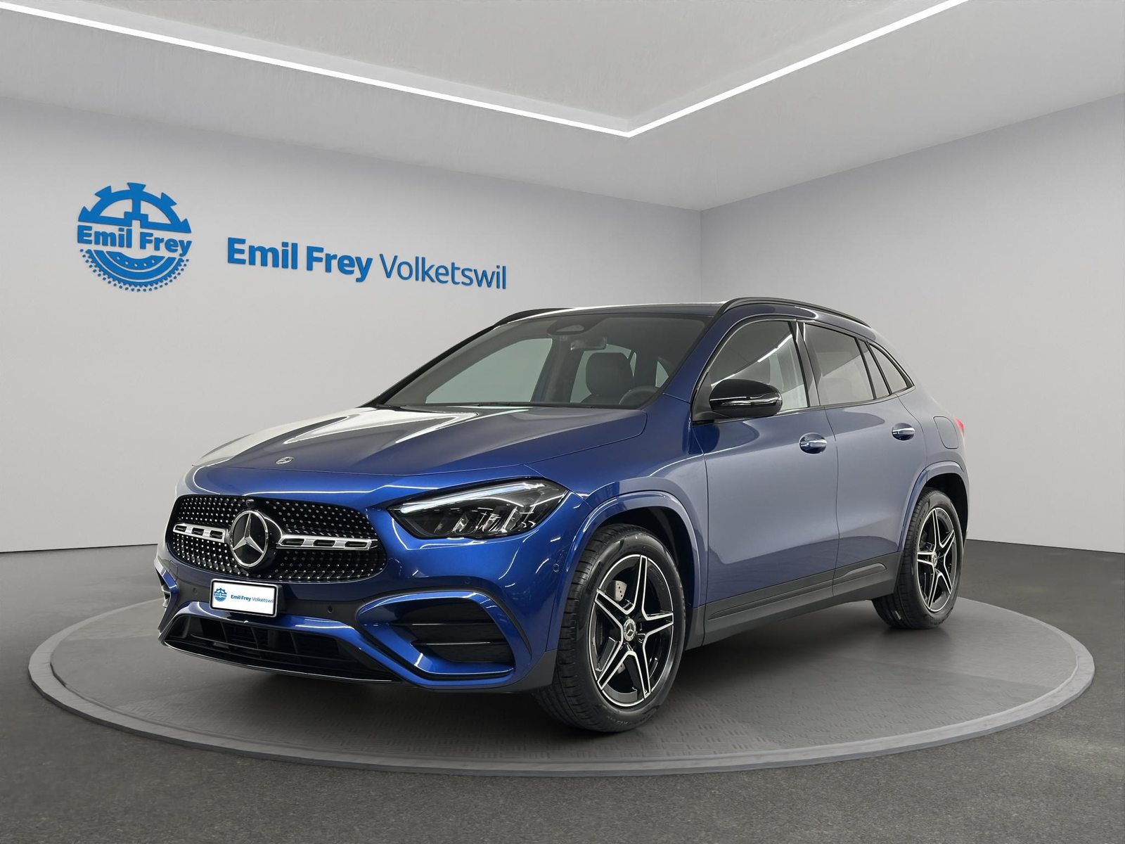 MERCEDES-BENZ GLA 200 AMG Line