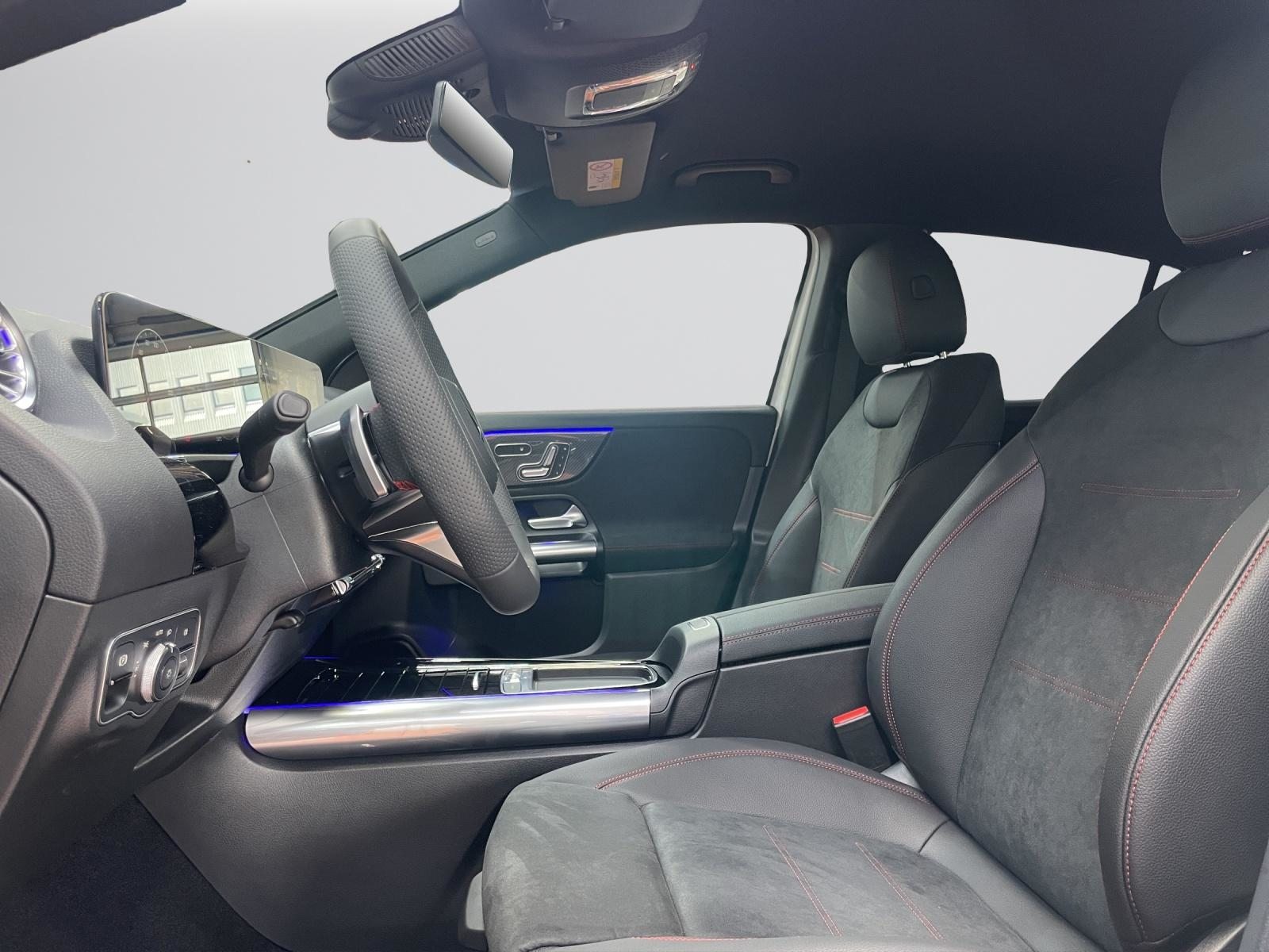 MERCEDES-BENZ GLA 200 Night Star AMG Line, Mild-Hybrid Benzin/Elektro, Occasion / Gebraucht, Automatik - 4