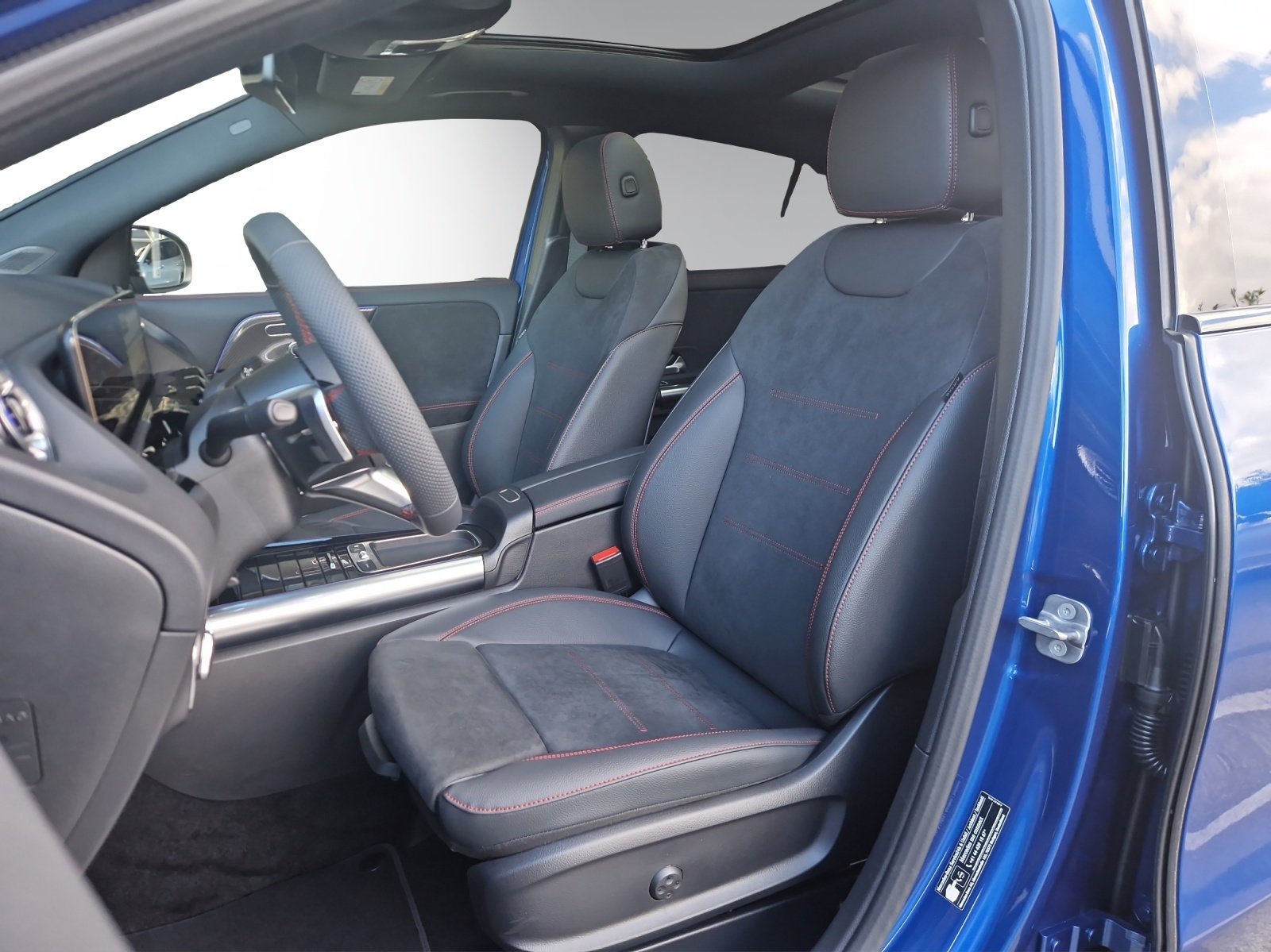 MERCEDES-BENZ GLA 200 Night Star 7G-D, Mild-Hybrid Benzin/Elektro, Occasion / Gebraucht, Automatik - 7