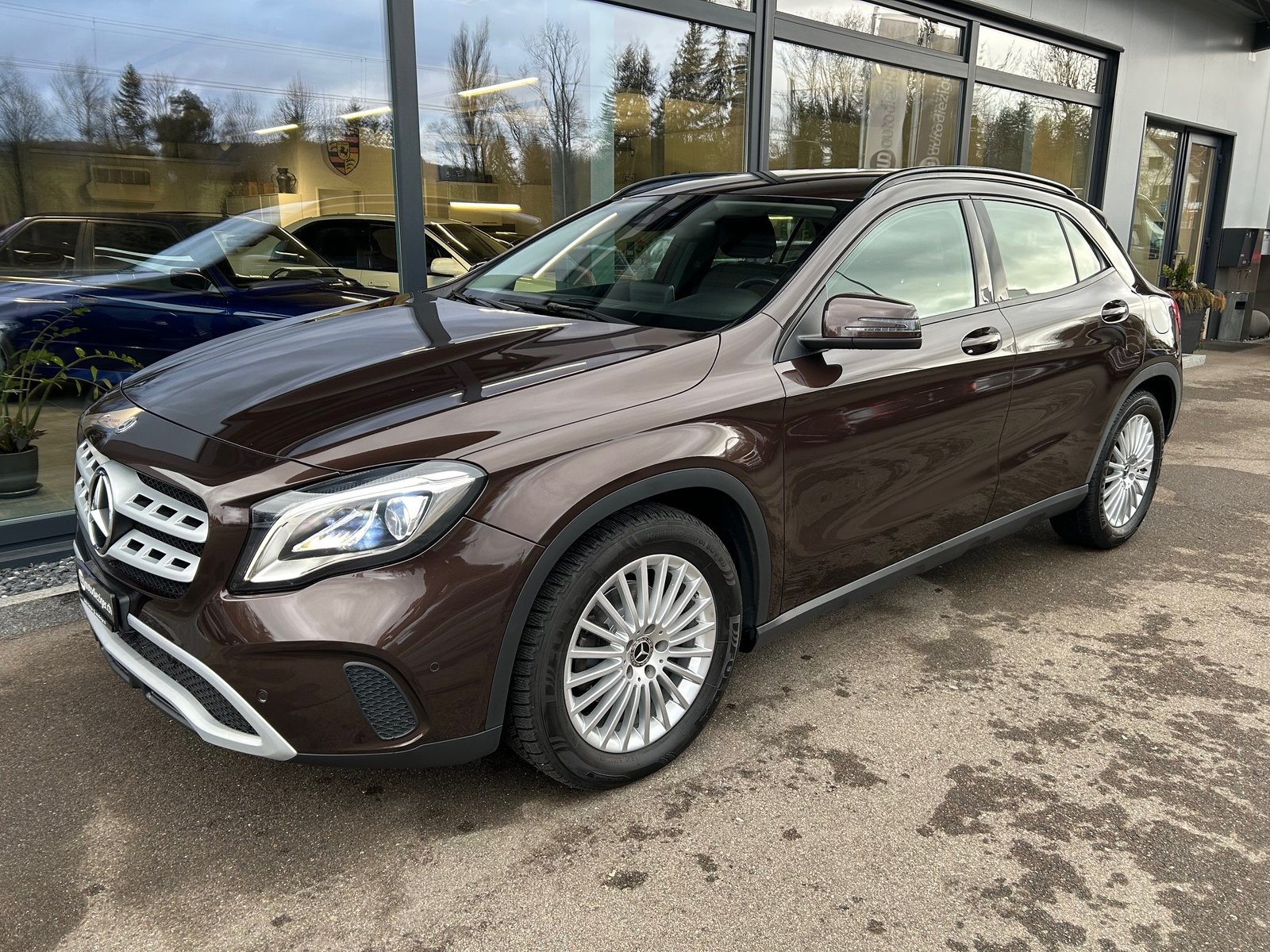 MERCEDES-BENZ GLA 200 d Swiss Star Edition 4Matic 7G-DCT, Diesel, Occasion / Utilisé, Automatique - 4