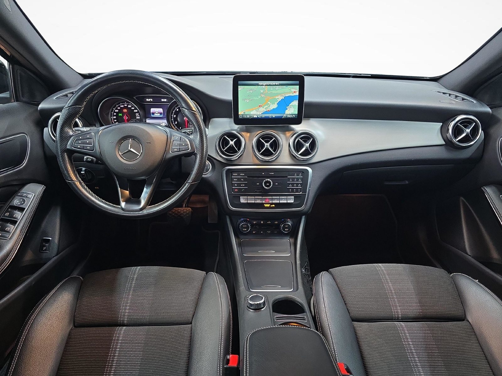 MERCEDES-BENZ GLA 200 Night Star Urban Line, Benzina, Occasioni / Usate, Automatico - 6
