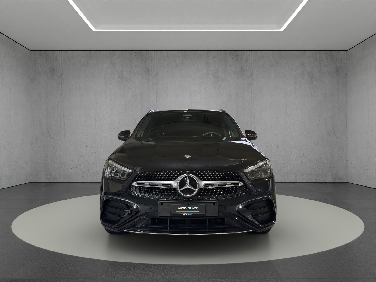 MERCEDES-BENZ GLA 200 AMG Line AHK-Distronic, Mild-Hybrid Benzin/Elektro, Occasion / Gebraucht, Automatik - 7