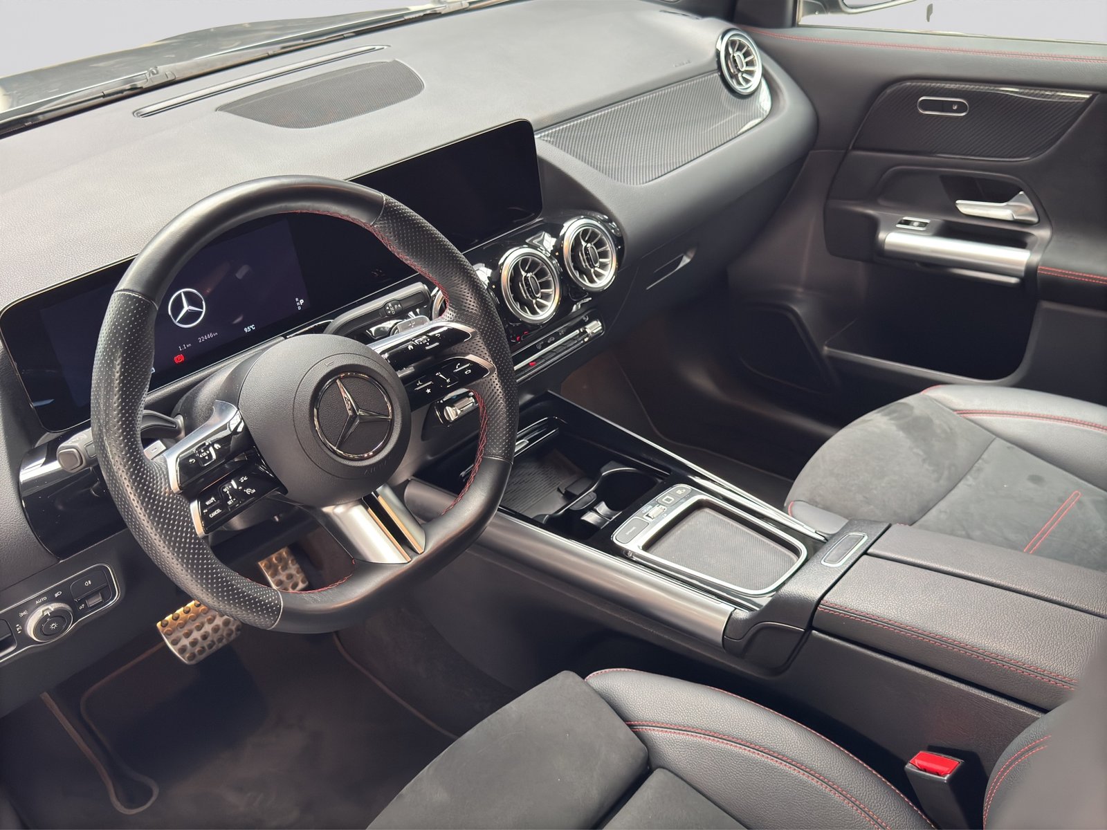 MERCEDES-BENZ GLA 200 7G-DCT AMG Line Night, Hybride Leggero Benzina/Elettrica, Occasioni / Usate, Automatico - 7