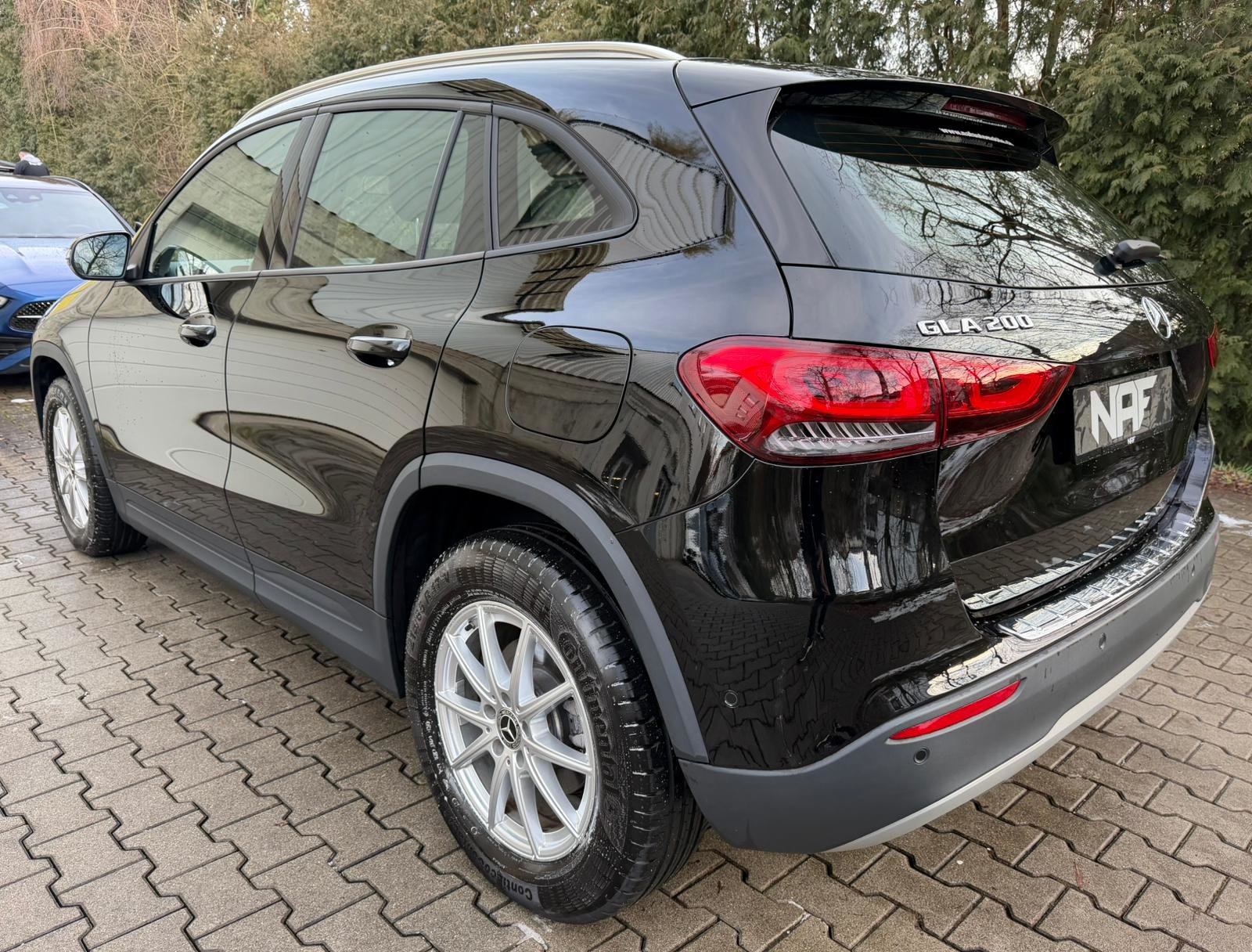MERCEDES-BENZ GLA 200 7G-DCT, Petrol, Second hand / Used, Automatic - 3