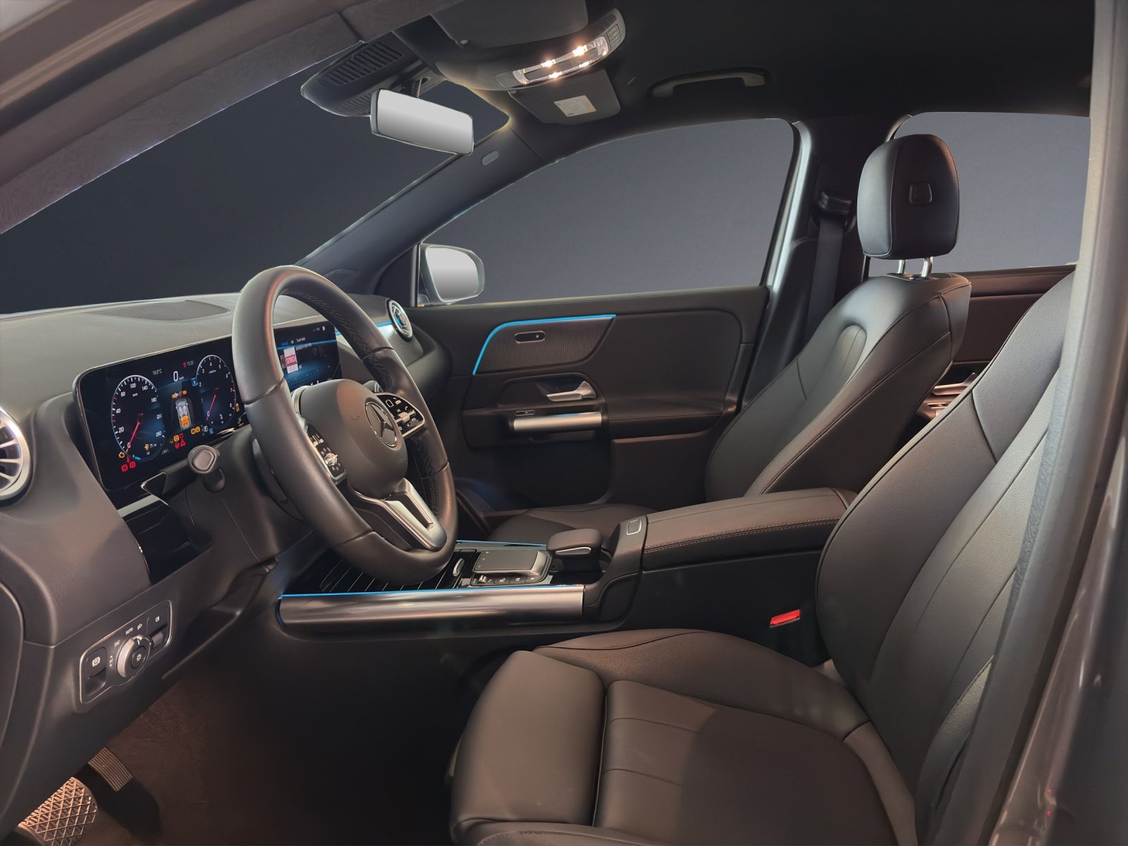 MERCEDES-BENZ GLA 200 Progressive, Benzin, Occasion / Gebraucht, Automatik - 7