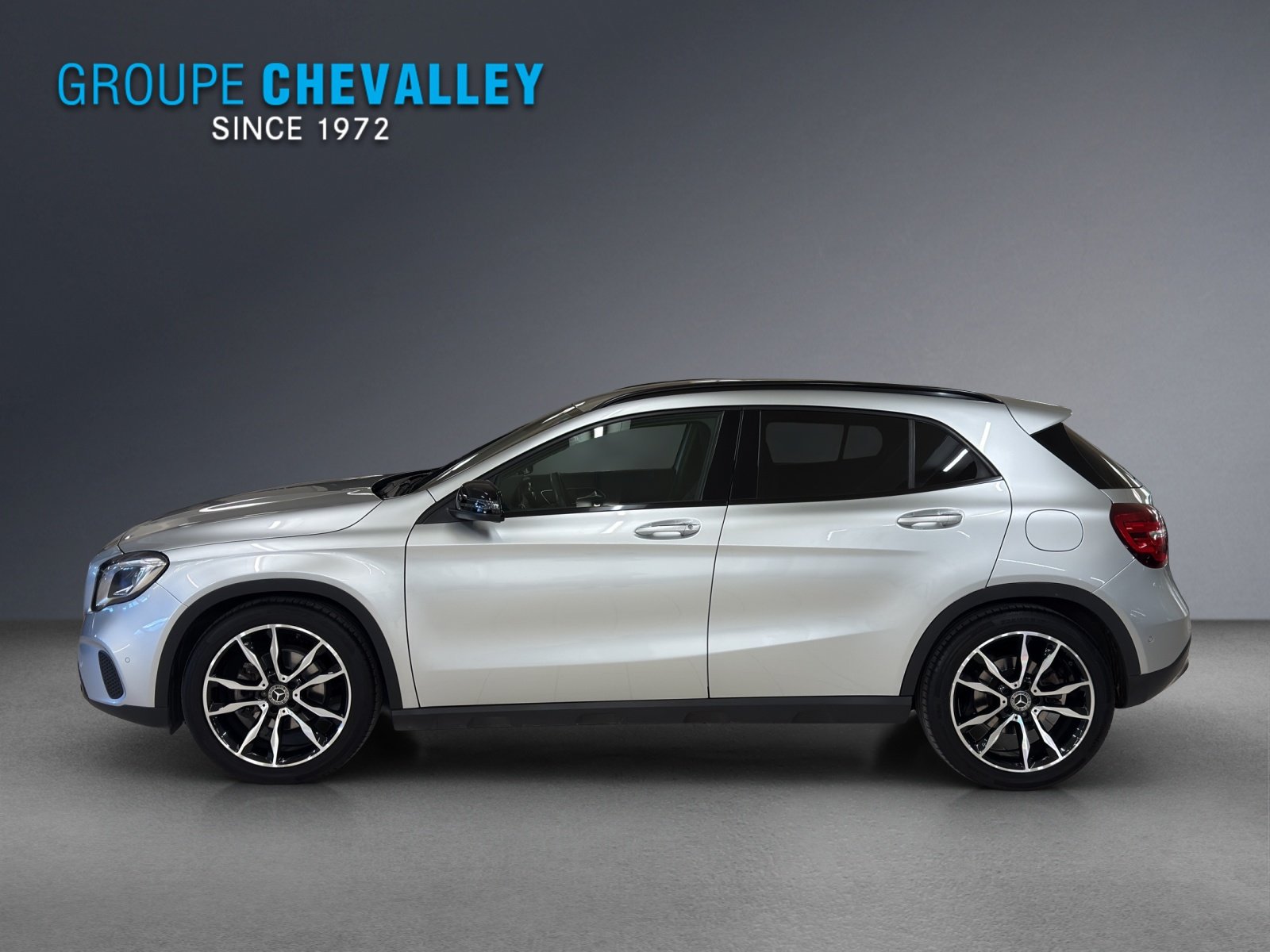 MERCEDES-BENZ GLA 200 Night Star, Benzin, Occasion / Gebraucht, Automatik - 2