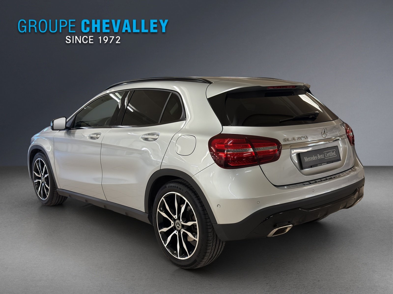 MERCEDES-BENZ GLA 200 Night Star, Benzin, Occasion / Gebraucht, Automatik - 3