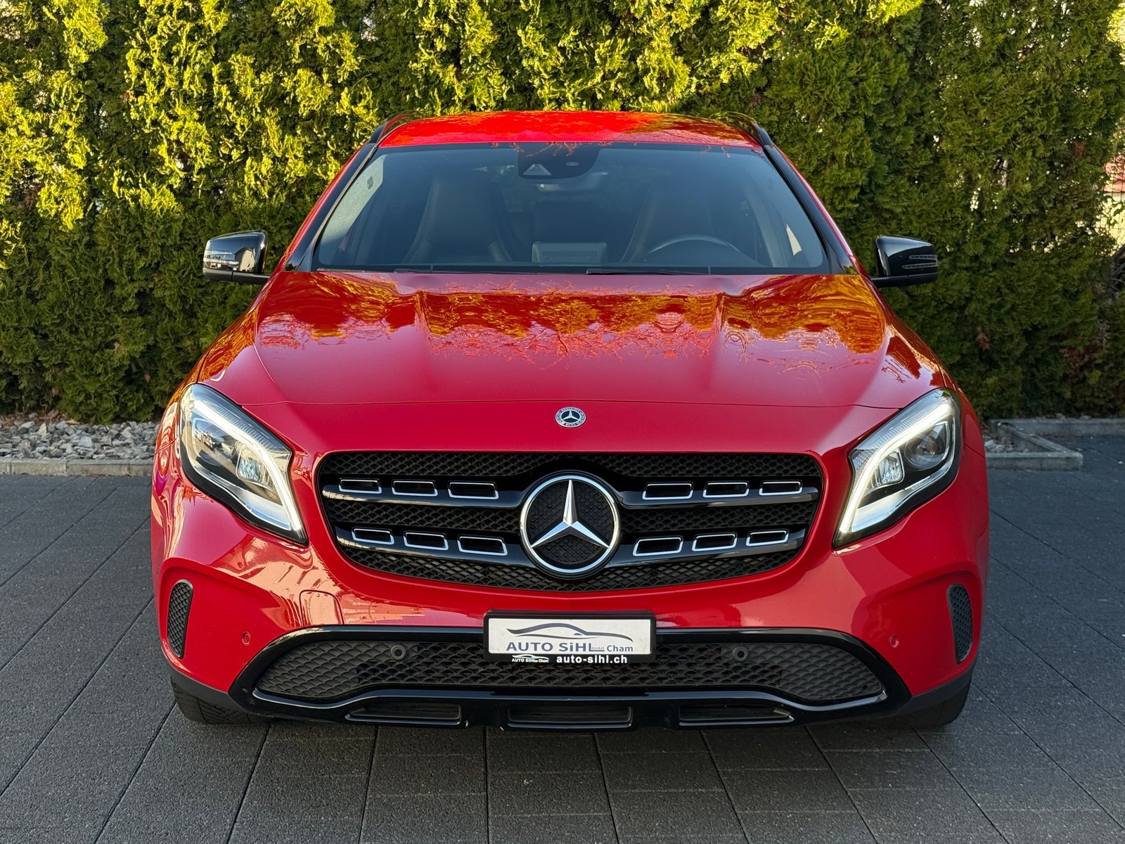 MERCEDES-BENZ GLA 200 Night Star 7G-DCT / Gratis Service, Petrol, Second hand / Used, Automatic - 5