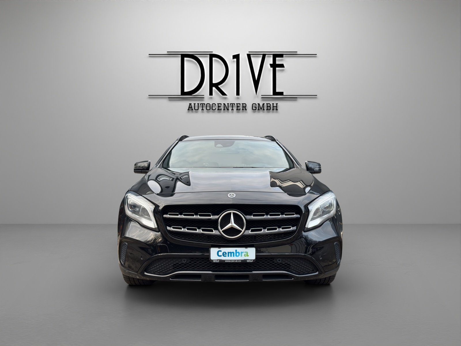 MERCEDES-BENZ GLA 200 d Swiss Star Edition Style 4Matic 7G-D, Diesel, Occasioni / Usate, Automatico - 2
