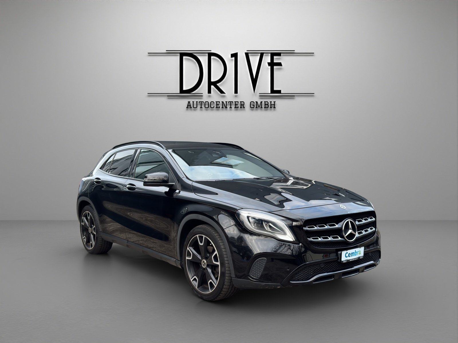MERCEDES-BENZ GLA 200 d Swiss Star Edition Style 4Matic 7G-D, Diesel, Occasioni / Usate, Automatico - 3