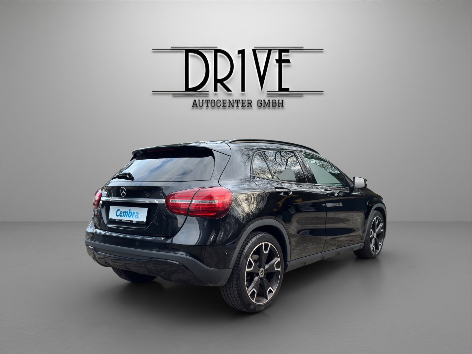 MERCEDES-BENZ GLA 200 d Swiss Star Edition Style 4Matic 7G-D, Diesel, Occasioni / Usate, Automatico - 5