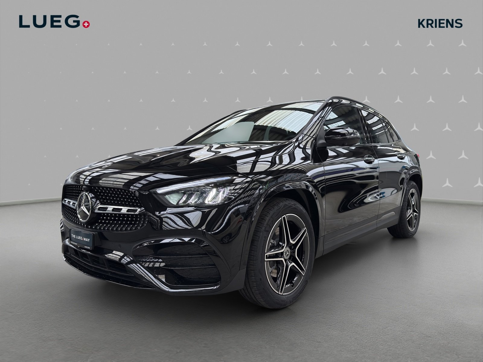 MERCEDES-BENZ GLA 200 - AMG / DISTRONIC / 360 Grad Kamera /