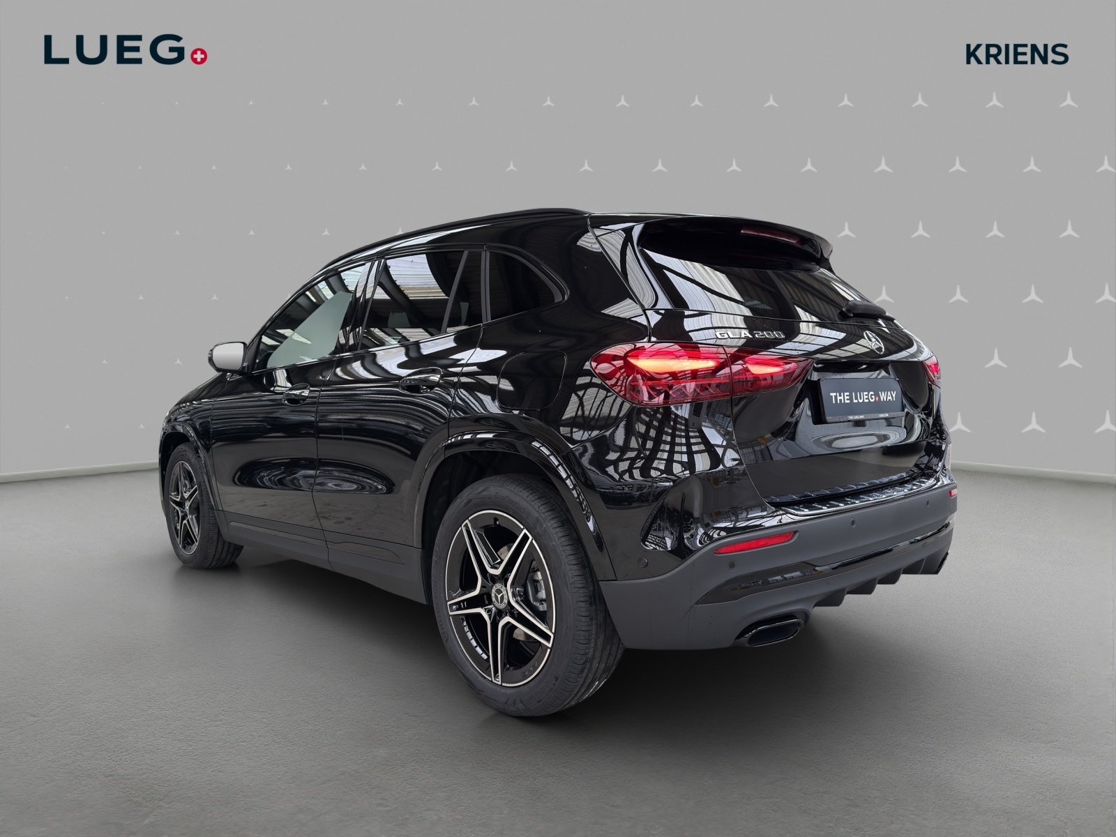 MERCEDES-BENZ GLA 200 - AMG / DISTRONIC / 360 Grad Kamera /, Mild-Hybrid Benzin/Elektro, Occasion / Gebraucht, Automatik - 3