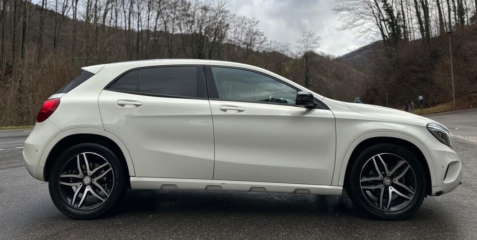 MERCEDES-BENZ GLA 200 CDI Swiss Star Edition 4Matic 7G-DCT, Diesel, Occasioni / Usate, Automatico - 6