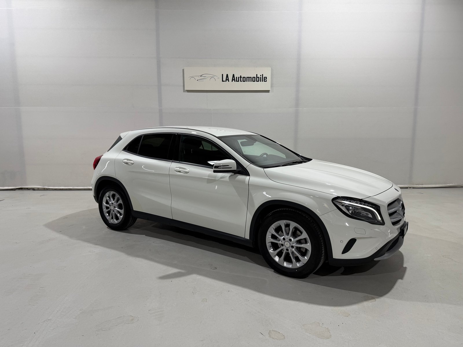 MERCEDES-BENZ GLA 200 7G-DCT, Petrol, Second hand / Used, Automatic - 6