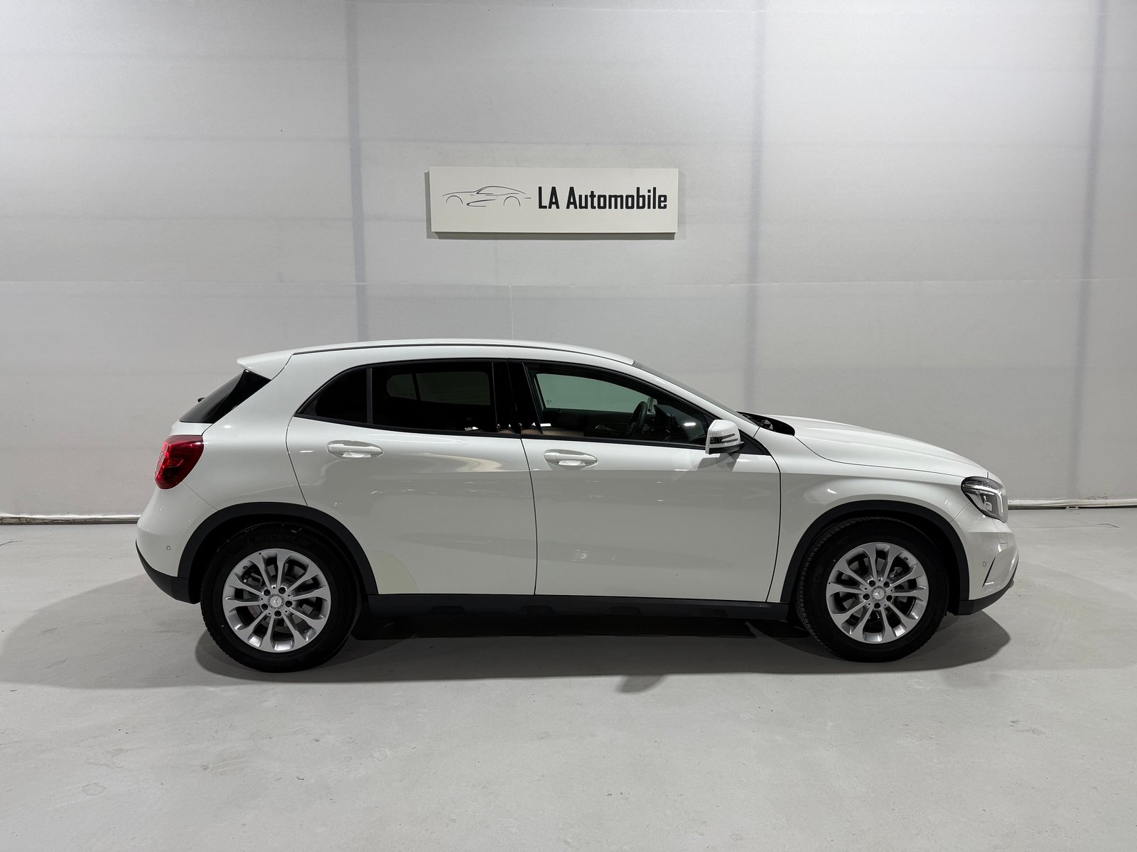 MERCEDES-BENZ GLA 200 7G-DCT, Petrol, Second hand / Used, Automatic - 7