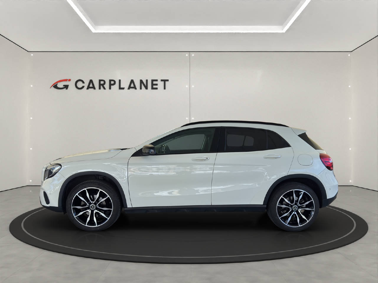 MERCEDES-BENZ GLA 200 d Urban 136PS Automat, Diesel, Second hand / Used, Automatic - 3