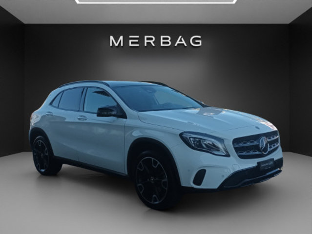 MERCEDES-BENZ GLA 200 Night Star