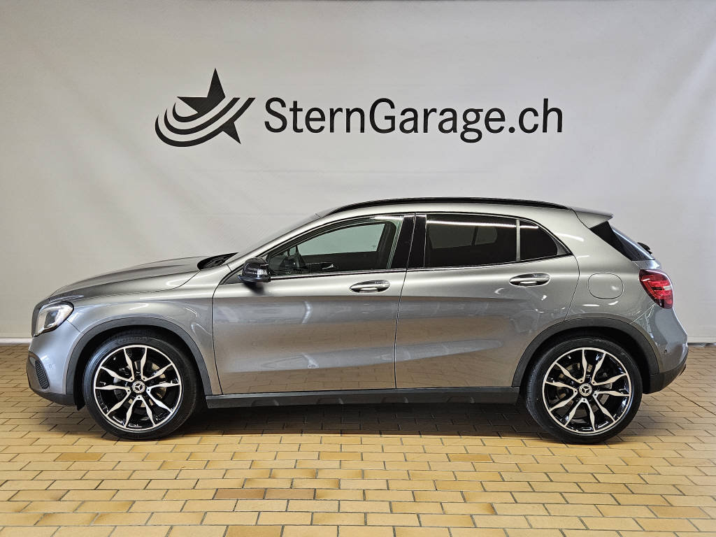 MERCEDES-BENZ GLA 200 Night Star, Petrol, Second hand / Used, Automatic - 2