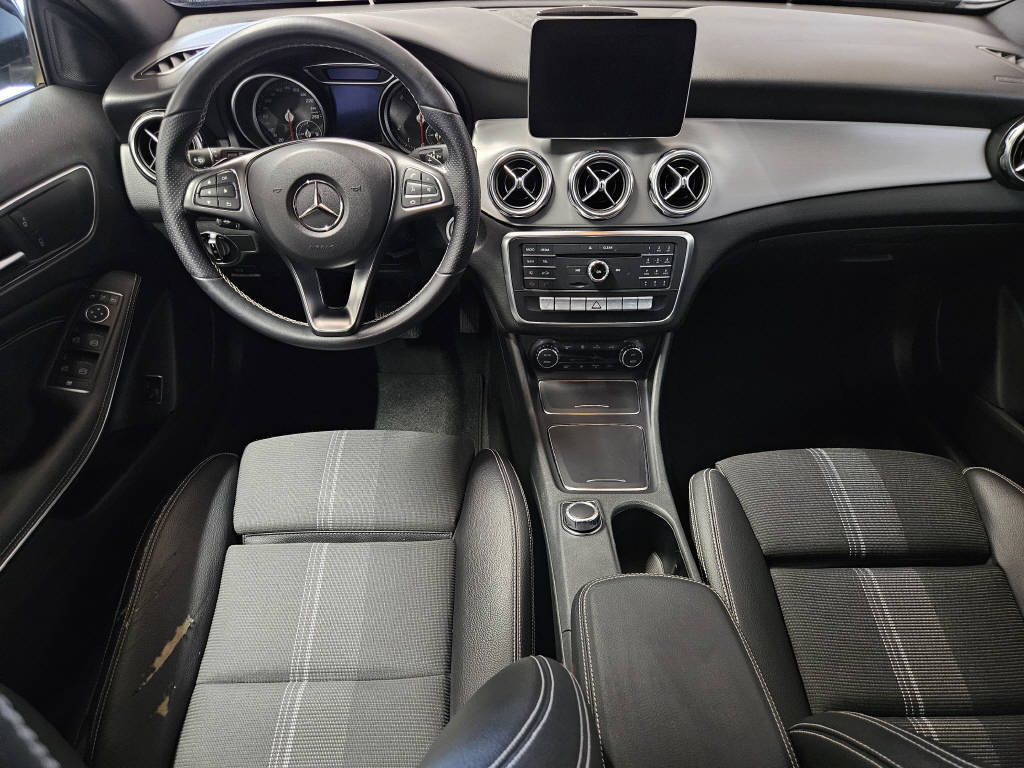 MERCEDES-BENZ GLA 200 Night Star, Petrol, Second hand / Used, Automatic - 6