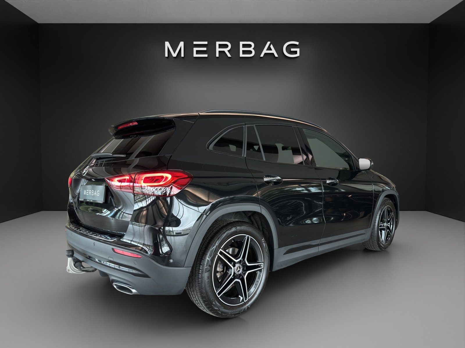 MERCEDES-BENZ GLA 200 AMG Line, Benzin, Occasion / Gebraucht, Automatik - 6