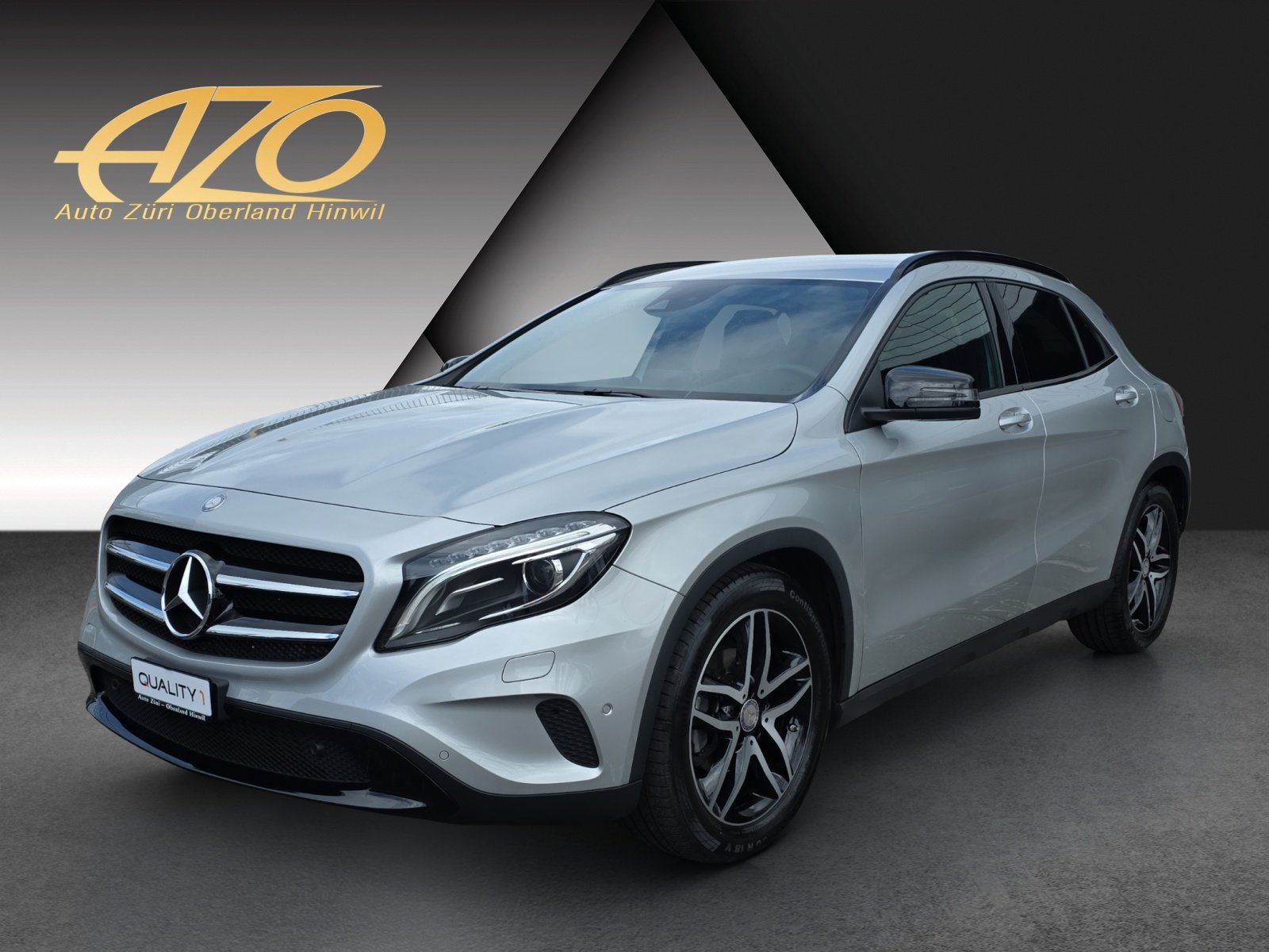 MERCEDES-BENZ GLA 200 Night Star 7G-DCT