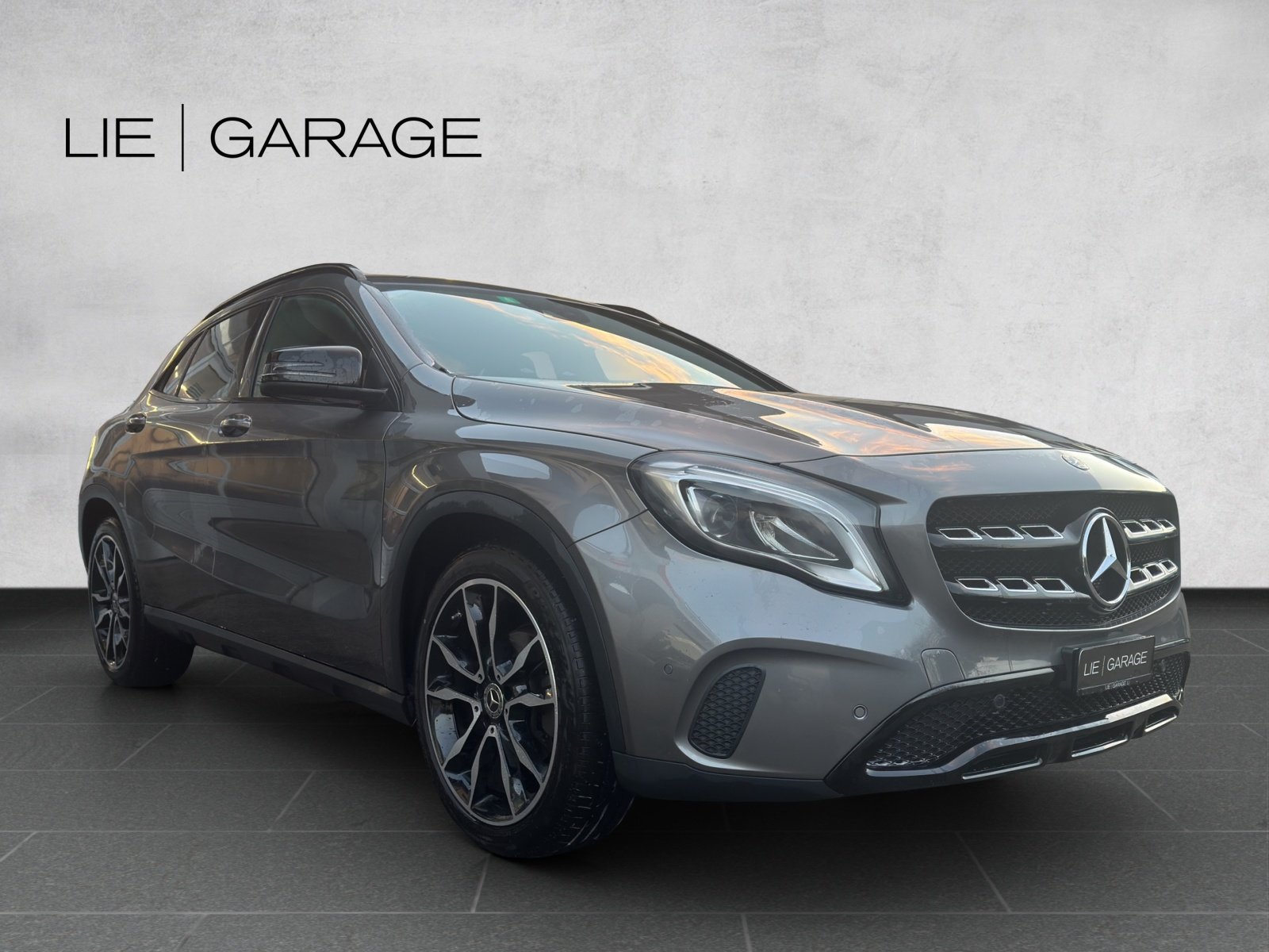 MERCEDES-BENZ GLA 200 d Swiss Star Edition Urban 4Matic 7G-D, Diesel, Occasioni / Usate, Automatico - 4