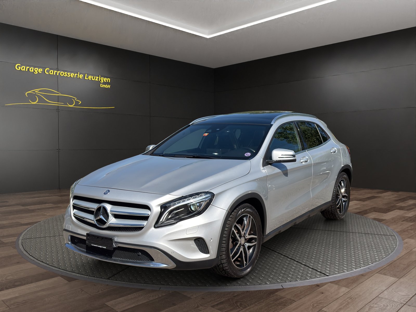 MERCEDES-BENZ GLA 200 Urban 7G-DCT, Petrol, Second hand / Used, Automatic - 2