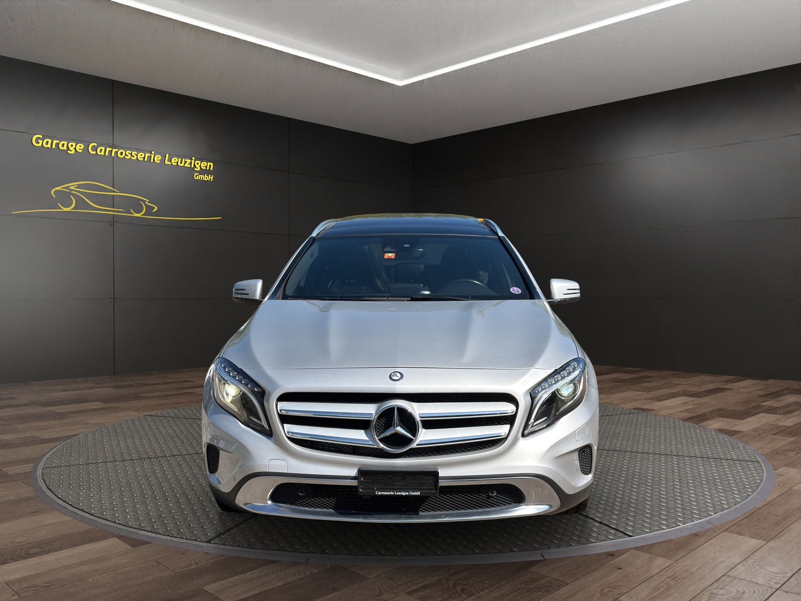 MERCEDES-BENZ GLA 200 Urban 7G-DCT, Petrol, Second hand / Used, Automatic - 3