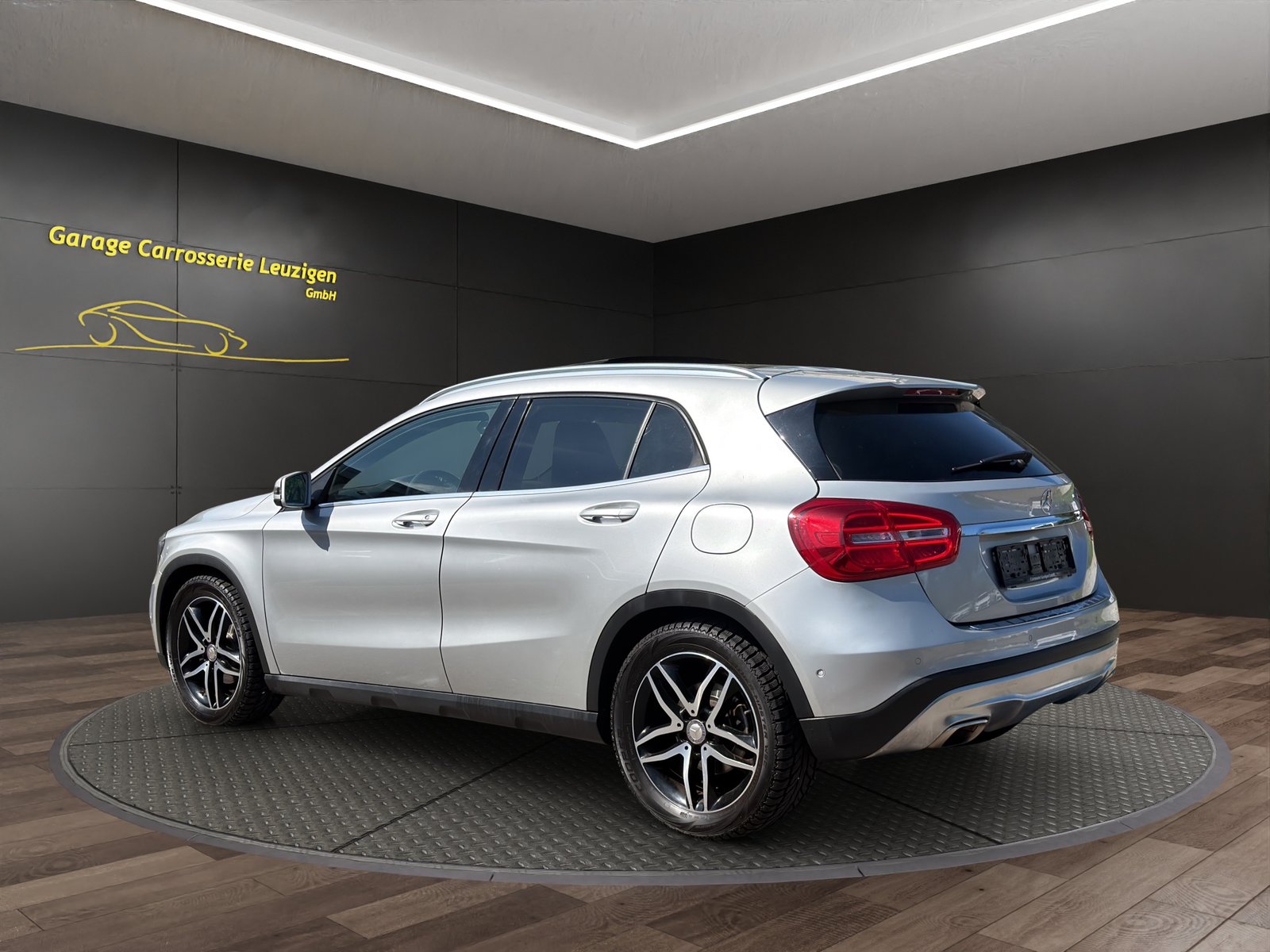 MERCEDES-BENZ GLA 200 Urban 7G-DCT, Petrol, Second hand / Used, Automatic - 5