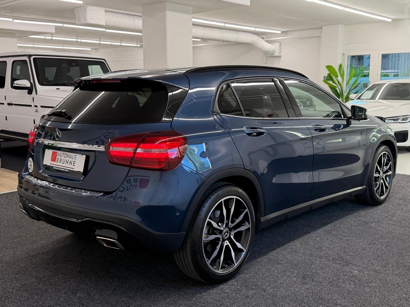 MERCEDES-BENZ GLA 200 7G-DCT, Benzina, Occasioni / Usate, Automatico - 4