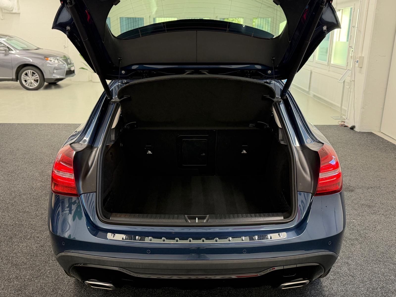 MERCEDES-BENZ GLA 200 7G-DCT, Benzina, Occasioni / Usate, Automatico - 7