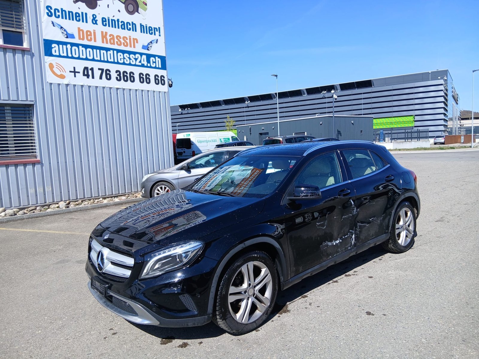 MERCEDES-BENZ GLA 200 Night Star 7G-DCT, Petrol, Second hand / Used, Automatic - 2